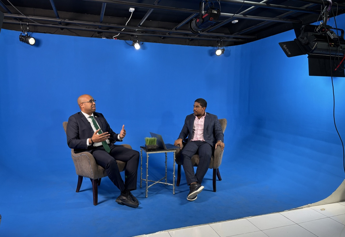 State Minister Delano Seiveright's tour of Adtelligent Limited's volumetric studio